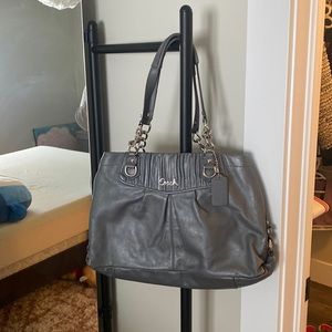 Coach purse in good condition